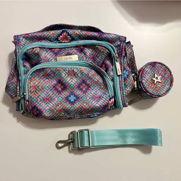 Jujube Threads Bestie w/ matching Paci Pod - Picture 1 of 3